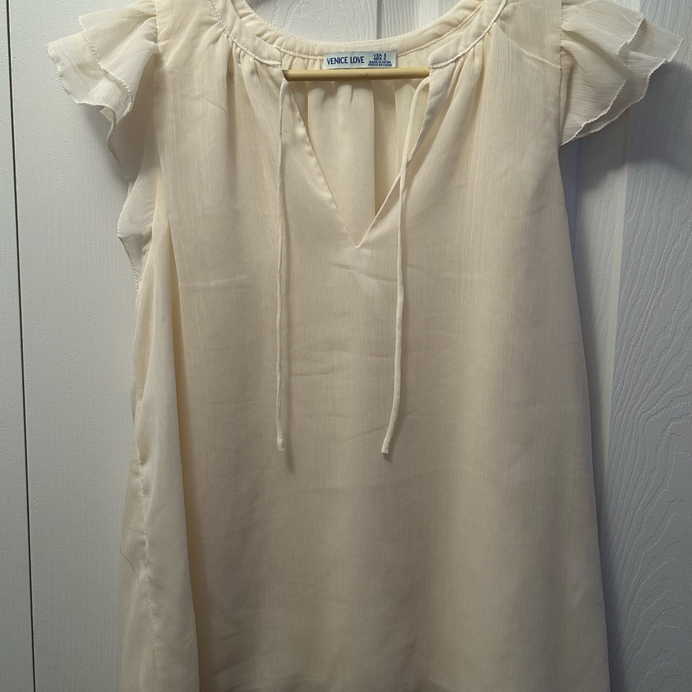 Venice Love Cream Ruffle Sleeve Blouse